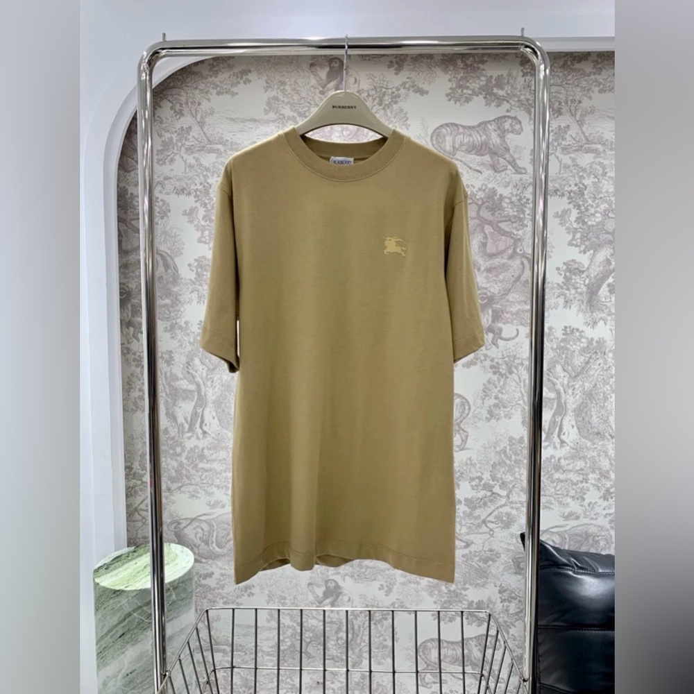 BURBERRY EKD-BADGE T-SHIRT !!!